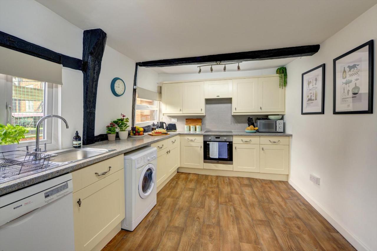 Loft Cottage: Tudor Retreat Near Stratford-Upon-Avon Exterior photo