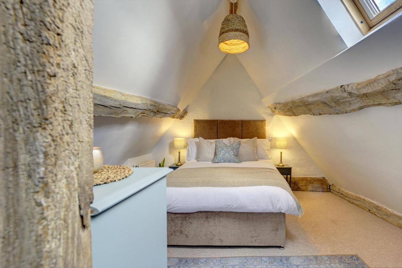 Loft Cottage: Tudor Retreat Near Stratford-Upon-Avon Exterior photo